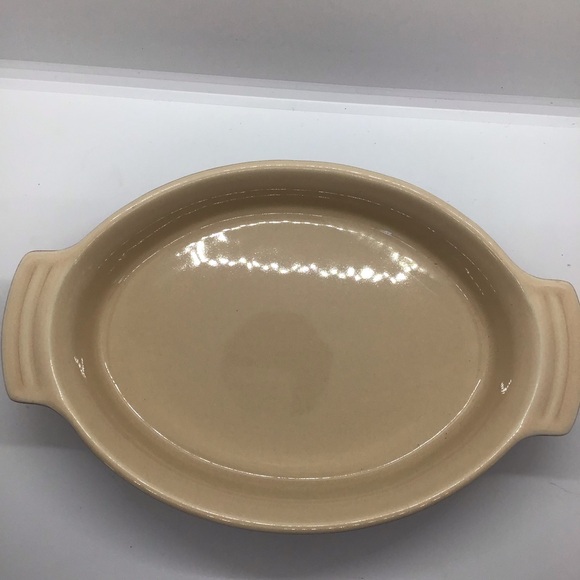 New Le Creuset Red Pottery Stoneware Oval Baking Casserole Dish 12.46 Handles. - Picture 2 of 8
